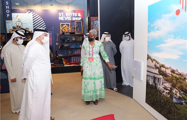 العور  يطلع  على الابتكارات في جناح جزيرتي سانت كيتس ونيفيس في إكسبو 2020 دبي