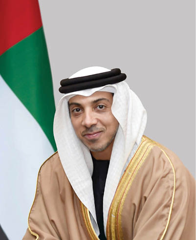  أبوظبي في 11 يونيو / وام/ هنأ سمو الشيخ ذياب بن زايد آل نهيان سمو الشيخ منصور بن زايد آل نهيان نائب رئيس الدولة نائب رئيس مجلس الوزراء وزير ديوان الرئاسة مالك نادي مانشستر سيتي، بمناسبة تتويج فريق مانشستر سيتي بلقب دوري أبطال أوروبا للمرة الأولى في تاريخه.  وأعرب سمو الشيخ ذياب بن زايد آل نهيان عن بالغ سعادته بهذا الإنجاز، مؤكداً أنه جاء نتيجة للرؤية الثاقبة التي يمتلكها سمو الشيخ منصور بن زايد آل نهيان، والتي أثمر عنها تحقيق اللقب الأغلى بكل جدارة واستحقاق رغم المنافسة القوية من أقوى أندية القارة.  وقال سموه: ”بقيادة الشيخ منصور بن زايد وجهوده الحثيثة تحول مانشستر سيتي إلى رقم صعب محلياً وقارياً، وفوزه باللقب الأوروبي الأكبر يرسخ مكانته الكبيرة في عالم كرة القدم، ويعكس تفرد النموذج الرياضي الذي يقدمه النادي“.  كما هنأ سموه أعضاء الجهازين الفني والإداري، واللاعبين، والقائمين على النادي، على ما بذلوه من جهود خلال الموسم الحالي، متمنياً لهم مزيداً من الإنجازات والألقاب.